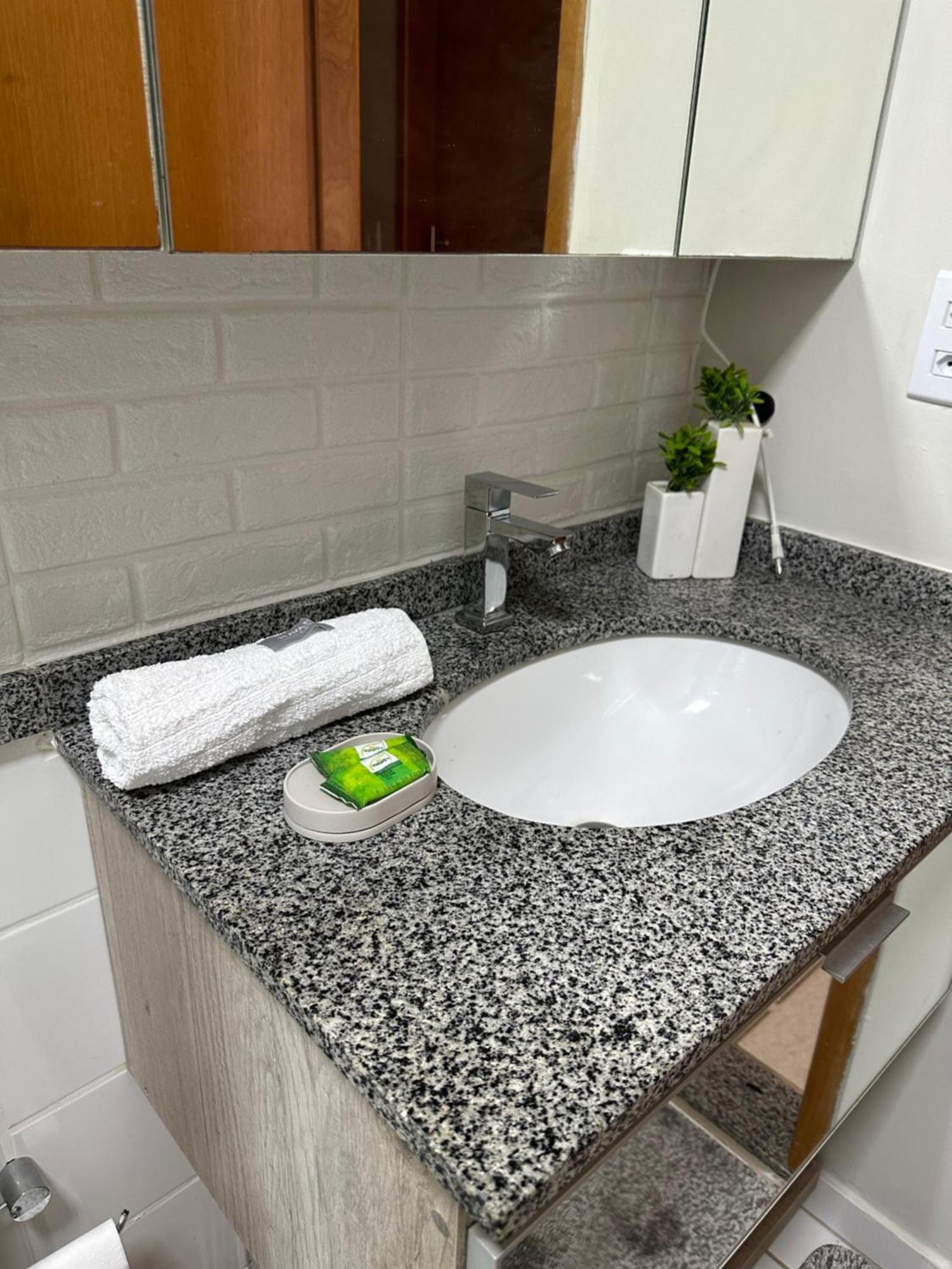 Apartamento Climatizado, 3 Quartos C Suite Garden Κουιαμπά Εξωτερικό φωτογραφία